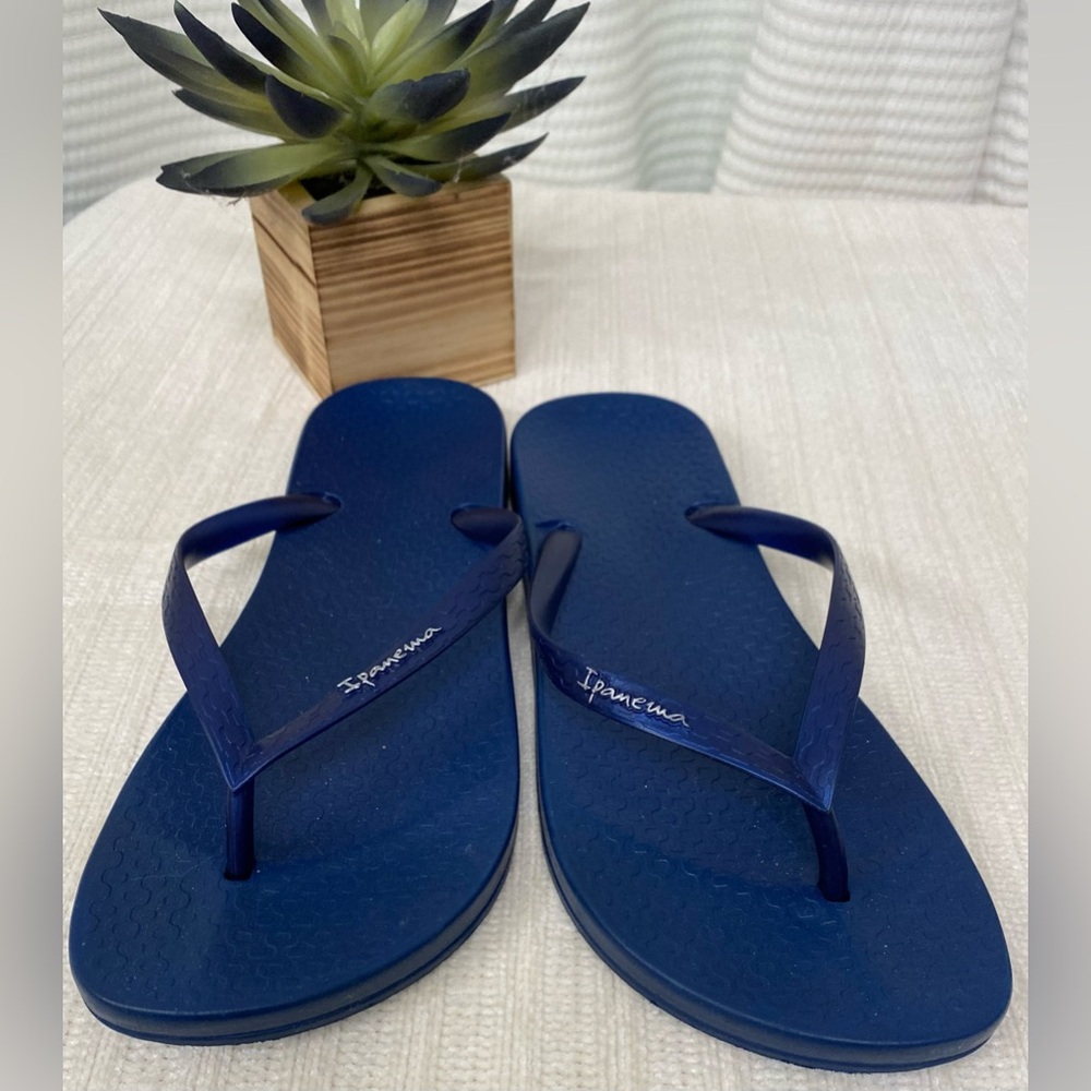 Ipanema Navy Sandals size 7